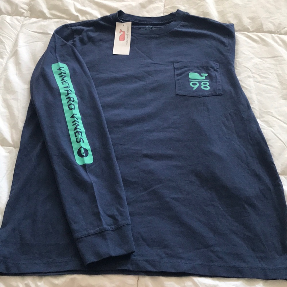 Graphic tee
